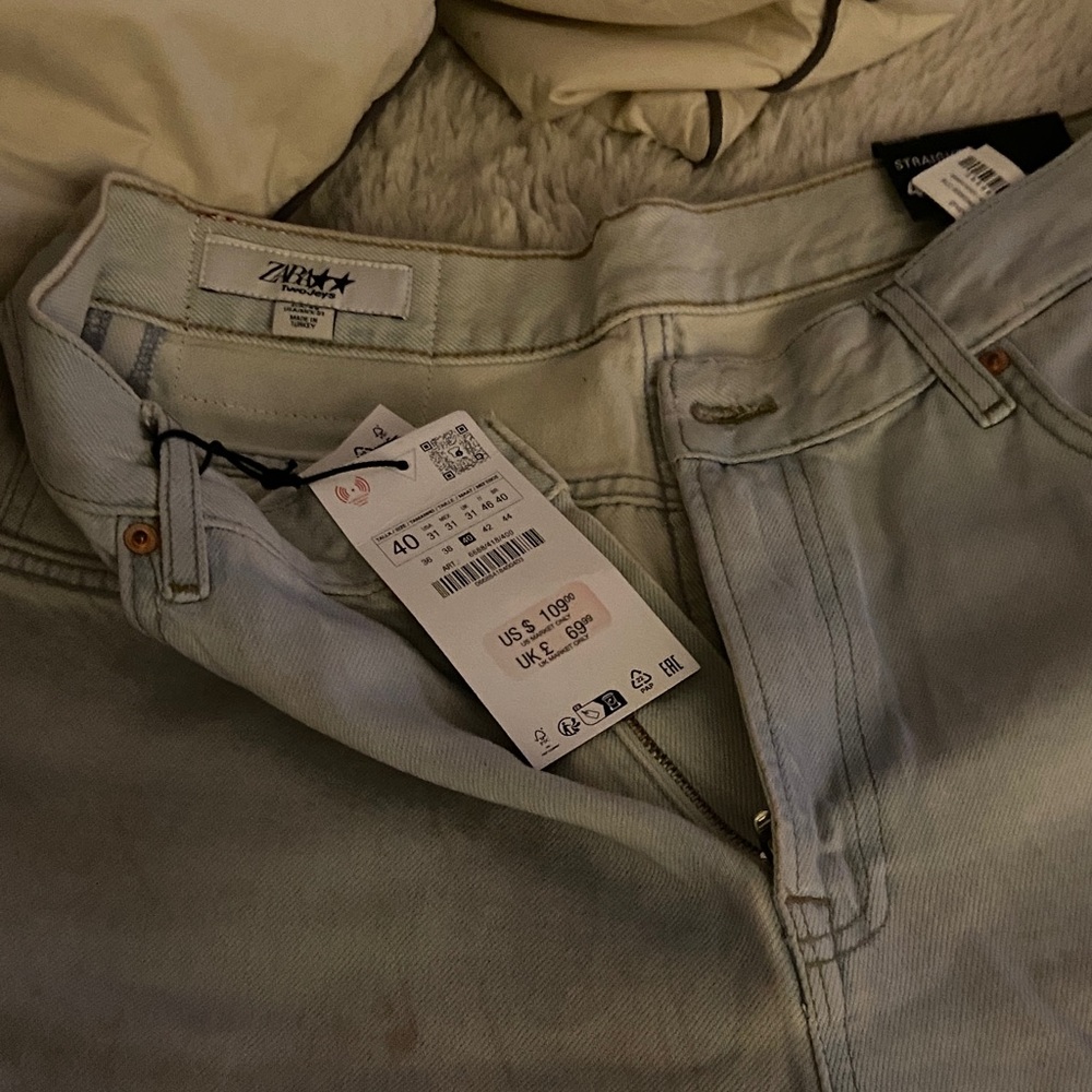 Zara Men's Straight Jeans in Light Blue